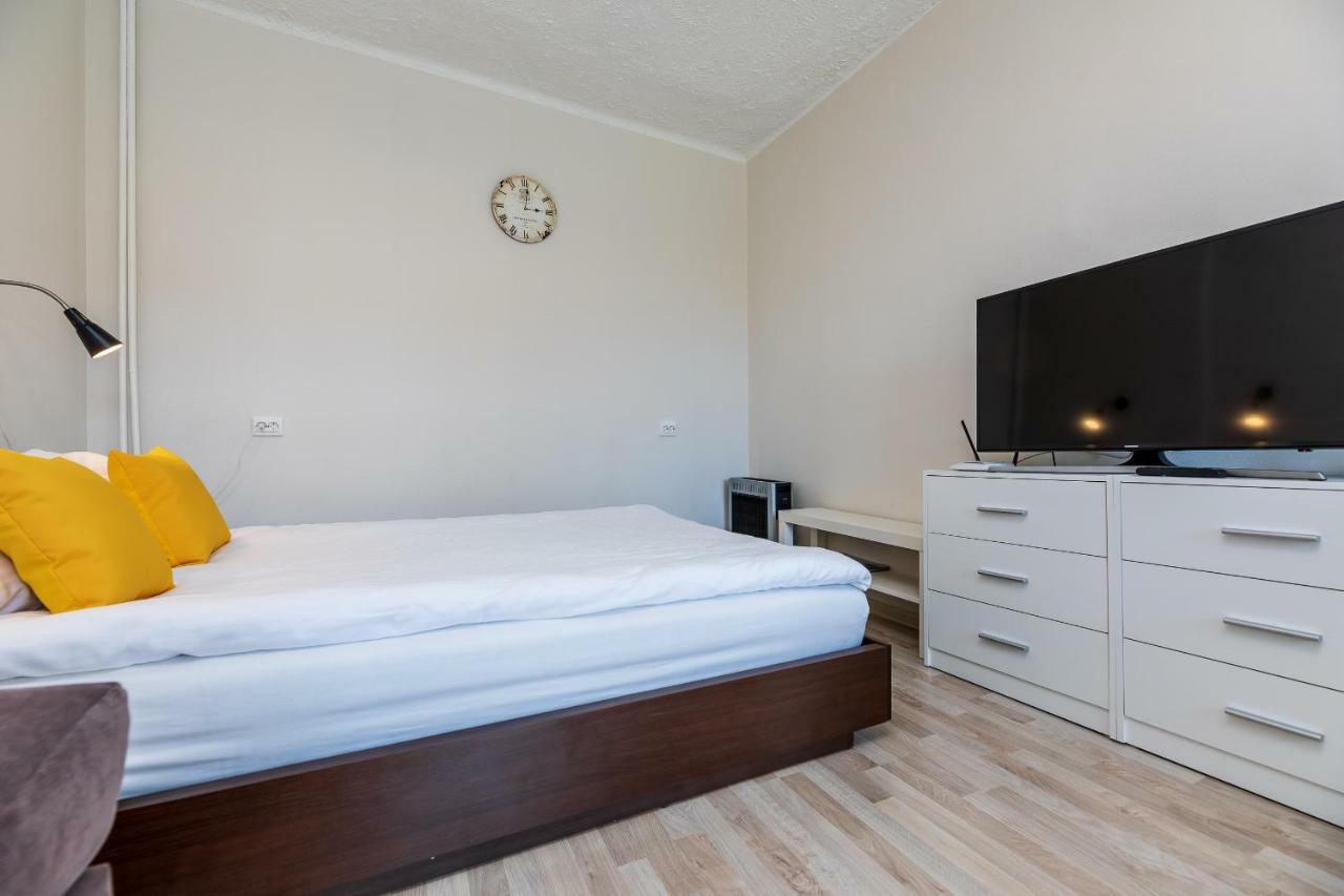 Compact Apartment Near Food Market In The Oldtown Plus Free Parking Klaipėda Exteriér fotografie